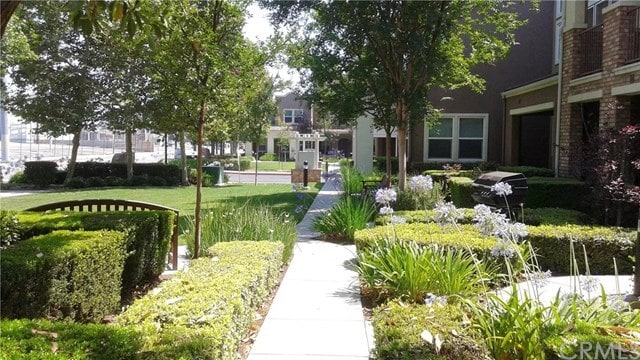 Building Photo - 214 Merlot Dr