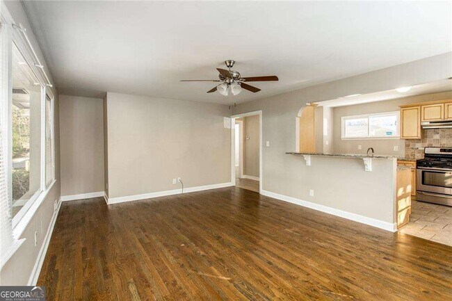 Foto del edificio - 2720 Stonecreek Rd