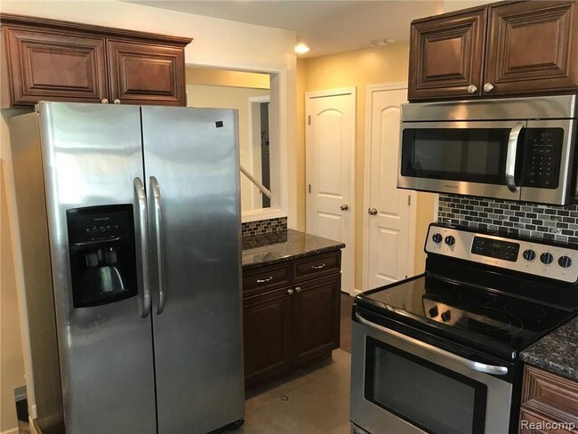 Foto del edificio - 4199 Cornell St