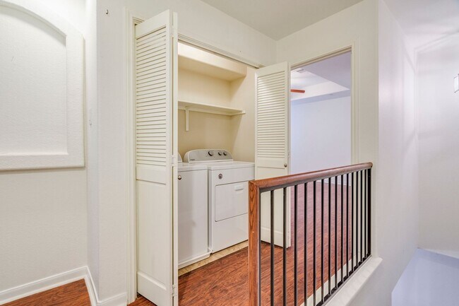 Foto del edificio - 3101 Davis Ln