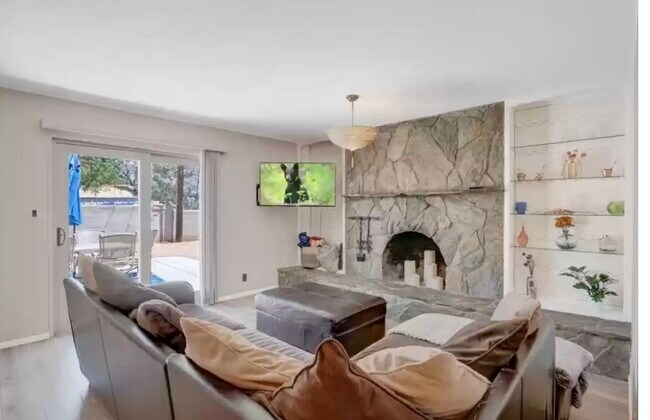 Foto del edificio - 1300 Espejo St NE