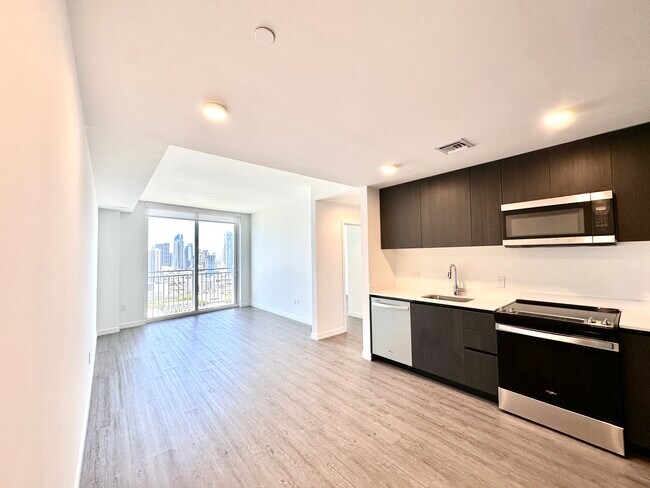 Foto del edificio - 133 NE 24th St