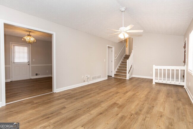 Building Photo - 6040 Stone Wood Dr NW