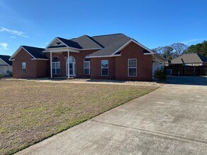 Building Photo - 141 Addington Dr