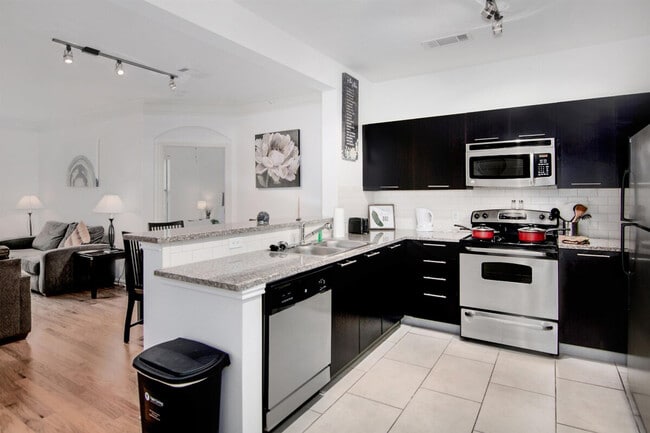 Foto del edificio - 2801 N Braeswood Blvd