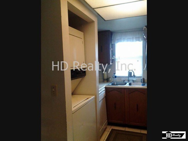 Building Photo - 514 E San Sebastian Ct