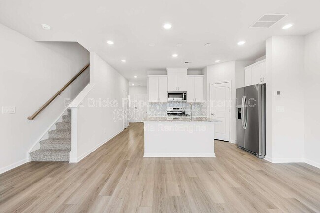 Foto del edificio - 4110 County Down Ave