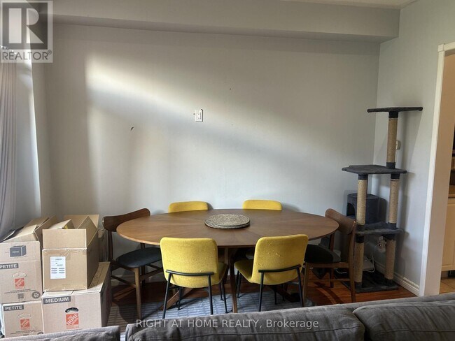 Building Photo - 1983 Treetop Way