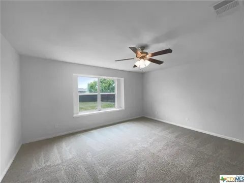 Foto del edificio - 6313 Brushy Creek Dr