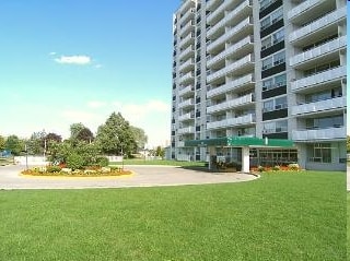 Building Photo - 25 Stong Court