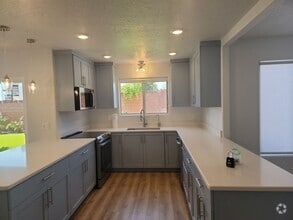Building Photo - 2384 E 40 N