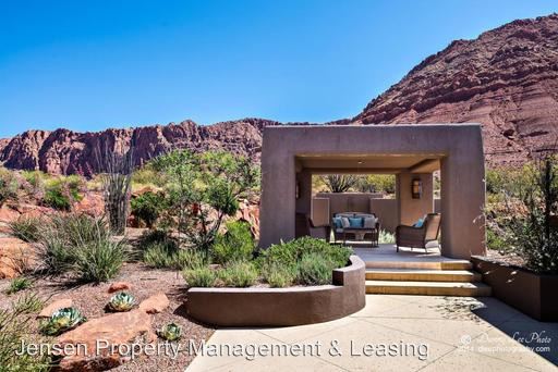 Foto del edificio - 384 Cliff Rose Way
