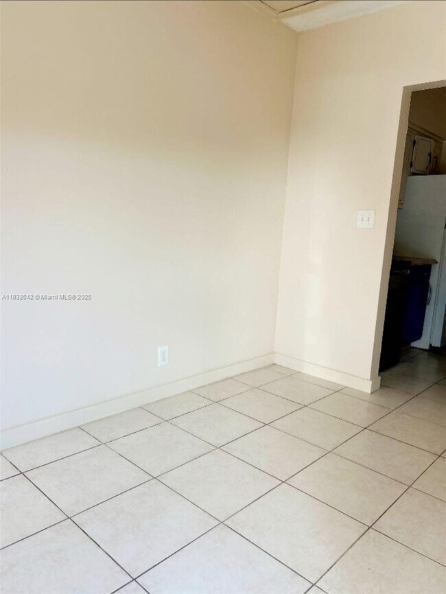 Foto del edificio - 4011 NW 30th Terrace