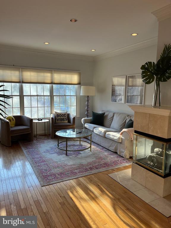 Building Photo - 1125 N Utah St