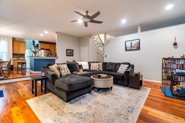 Foto del edificio - 821 Loch Island Dr