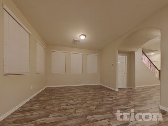 Foto del edificio - 12042 W Fillmore St