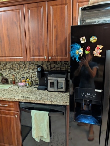 Foto del edificio - 2734 NE 27th Ct