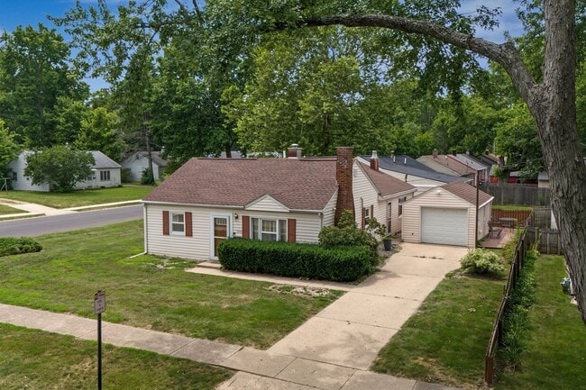 Building Photo - Spacious 3-Bedroom, 2-Bath Home for Rent in Urbana