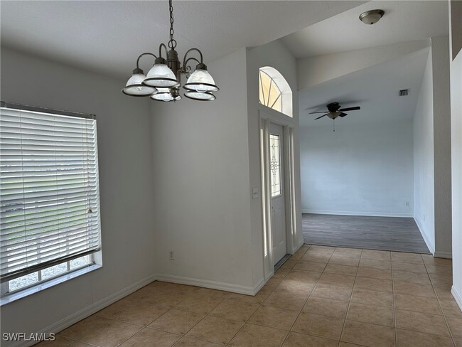 Building Photo - 1334 NW 15th Pl