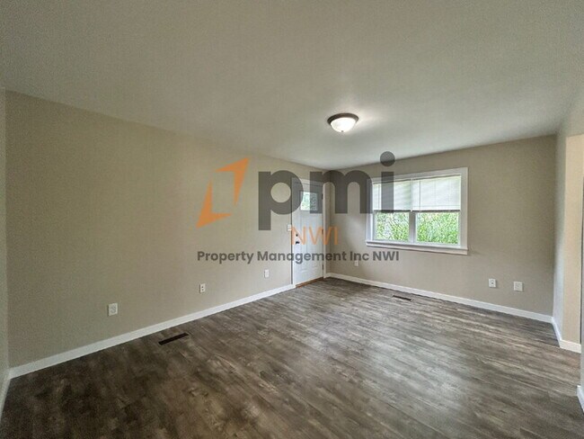 Foto del edificio - 2908 Oakdale Ave