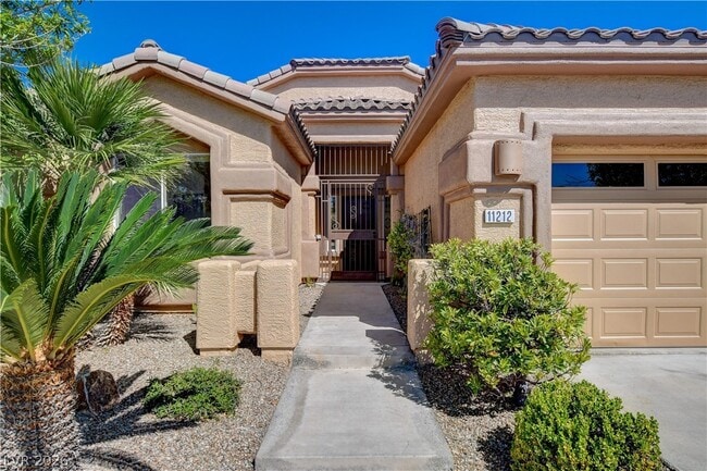 Foto del edificio - 11212 Sandy Grove Ave