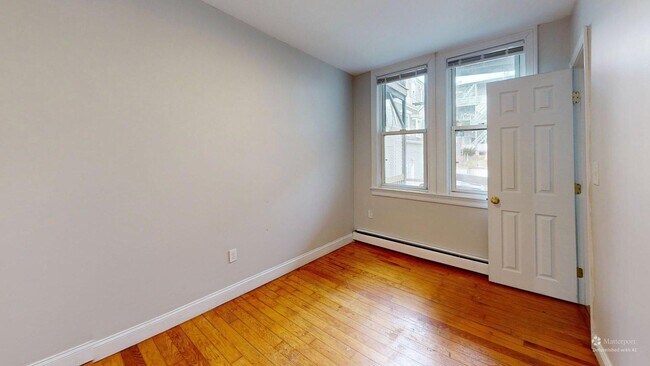 Building Photo - 206 Princeton St