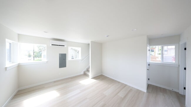 Building Photo - #N-V#Barrington476