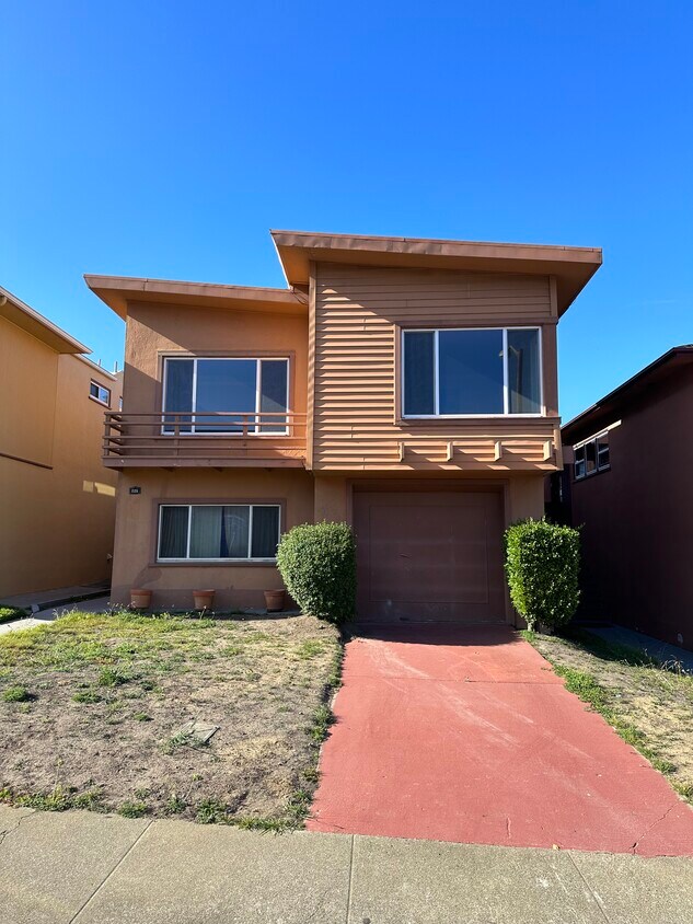 225 Palisades Dr, Daly City, CA 94015 House Rental in Daly City, CA