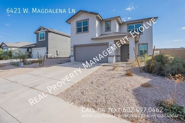 Foto del edificio - Beautiful Newer Build!