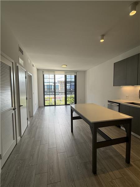 Foto principal - 2508 NW 2nd Ave