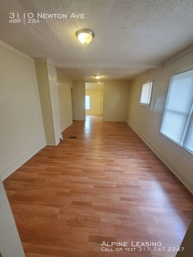 Building Photo - Christian Park 4BR/2BA House w/Garage!