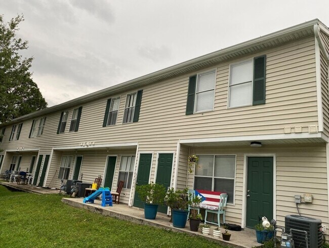 Foto del edificio - 3001 Fountainhead Cir