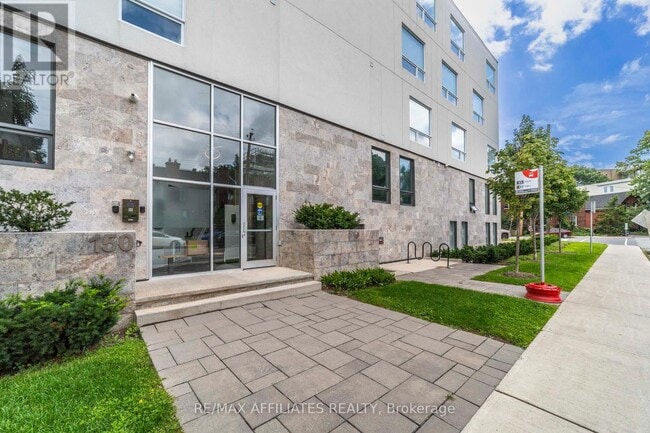 Building Photo - 150-150 Greenfield Ave