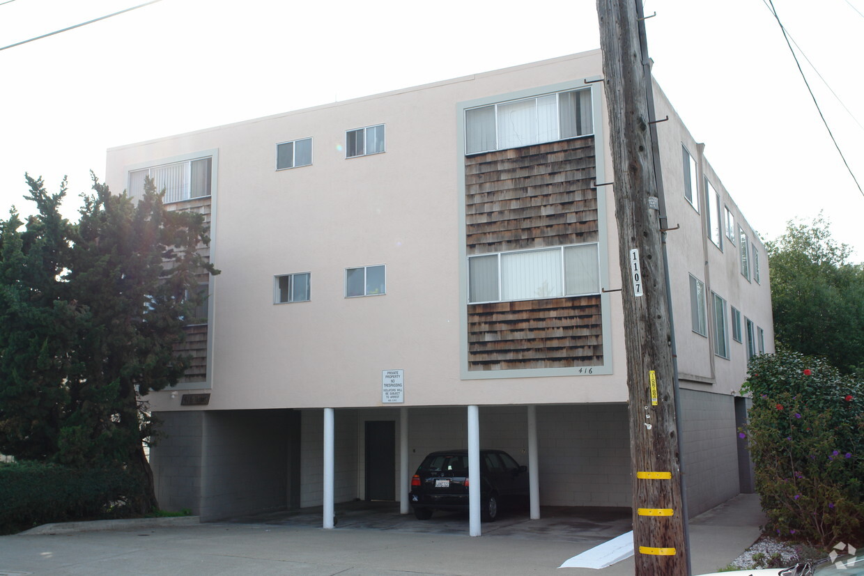 Building Photo - 416 Talbot Ave