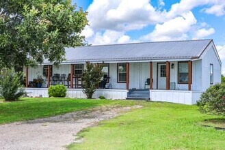 Building Photo - 412 Lloyds Ln