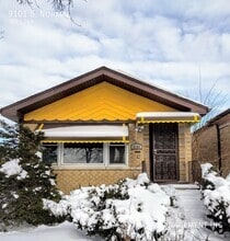 Building Photo - 9101 S Normal Ave