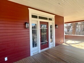 Building Photo - 2115 Johnson St