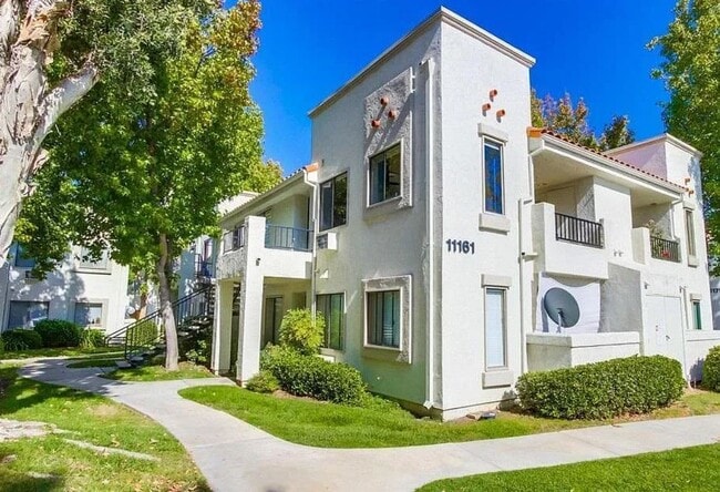 Building Photo - 11161 Camino Ruiz