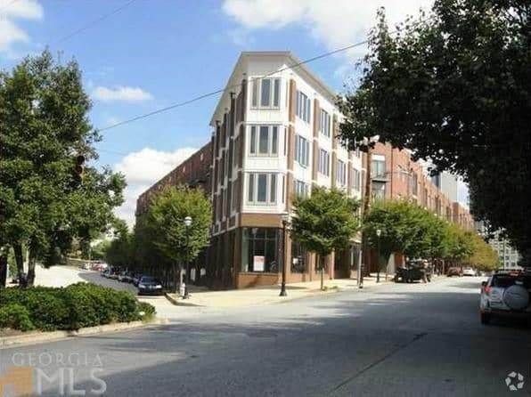 Building Photo - 333 Nelson St SW