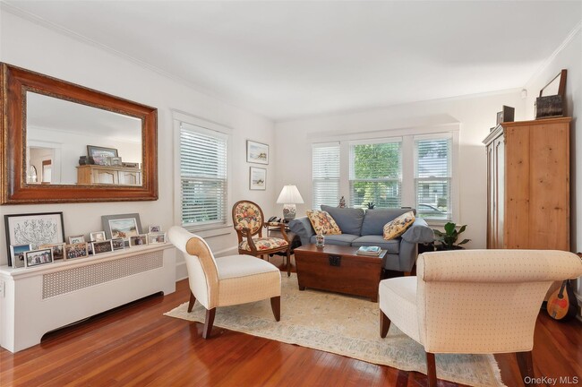 Foto del edificio - 24 Jennings Ave