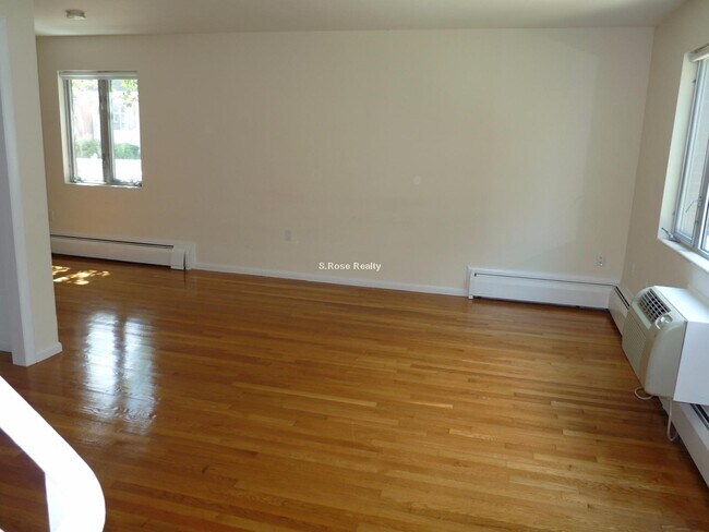 Foto del edificio - 999 Harvard St