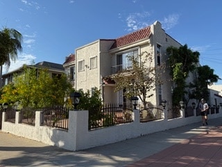 Building Photo - 902 16th St