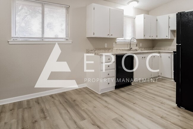 Foto del edificio - 5407 N Johnstown Ave