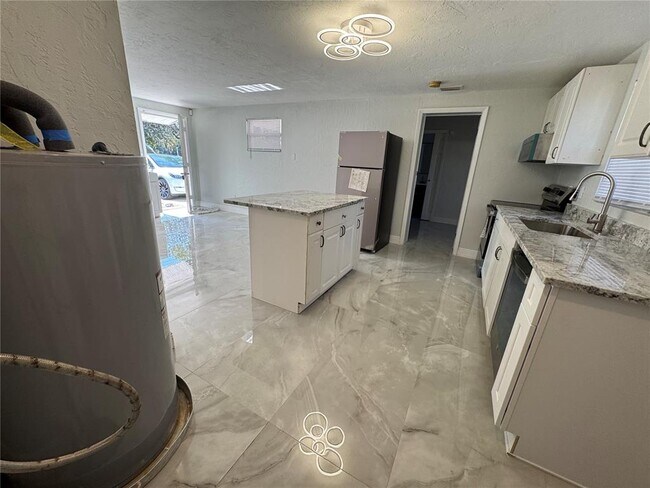 Foto del edificio - 1825 134th Ave