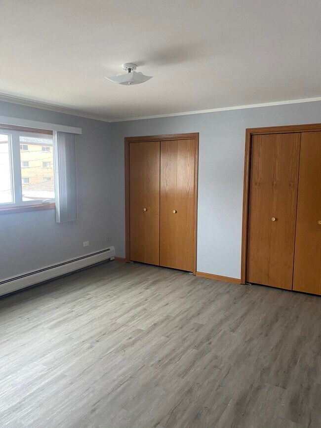 Building Photo - 8201 W 79th St