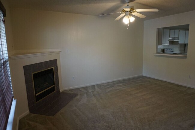 Foto del edificio - 2 Bedroom 2.5 Bathroom Townhome located in Marsh Oaks