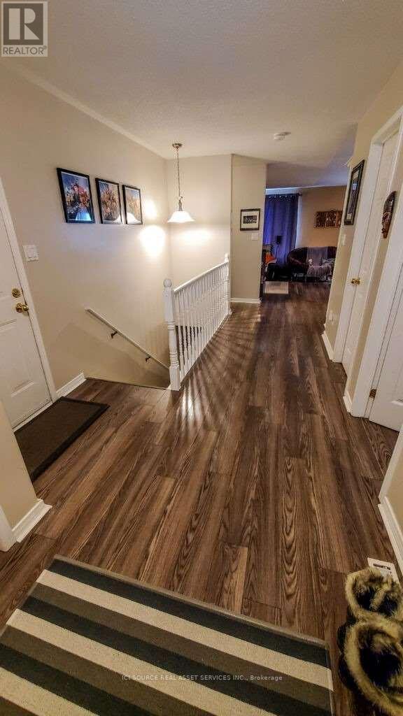 Building Photo - 8 Mayhew Dr