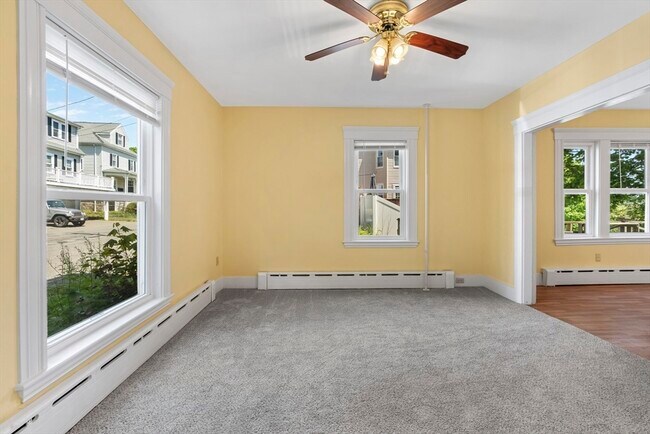 Building Photo - 12 Folger Ave