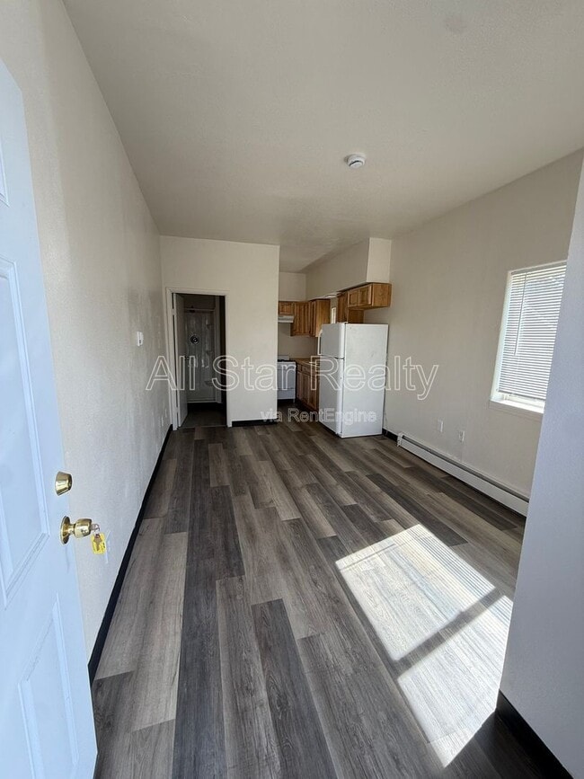 Building Photo - 3901 Northwood Dr