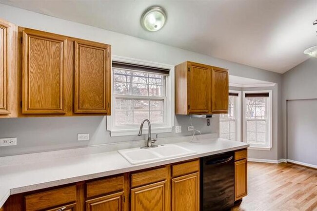 Building Photo - 1522 Riverside Ave, St. Charles, IL, 60174